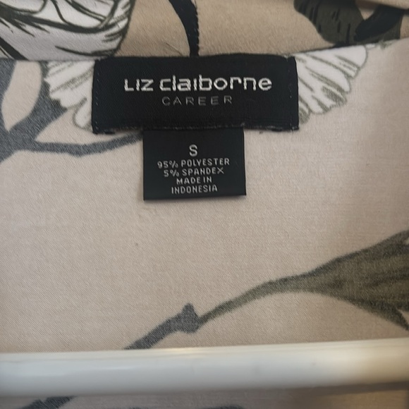 Liz Claiborne business casual sleeveless blouse - Picture 2 of 3